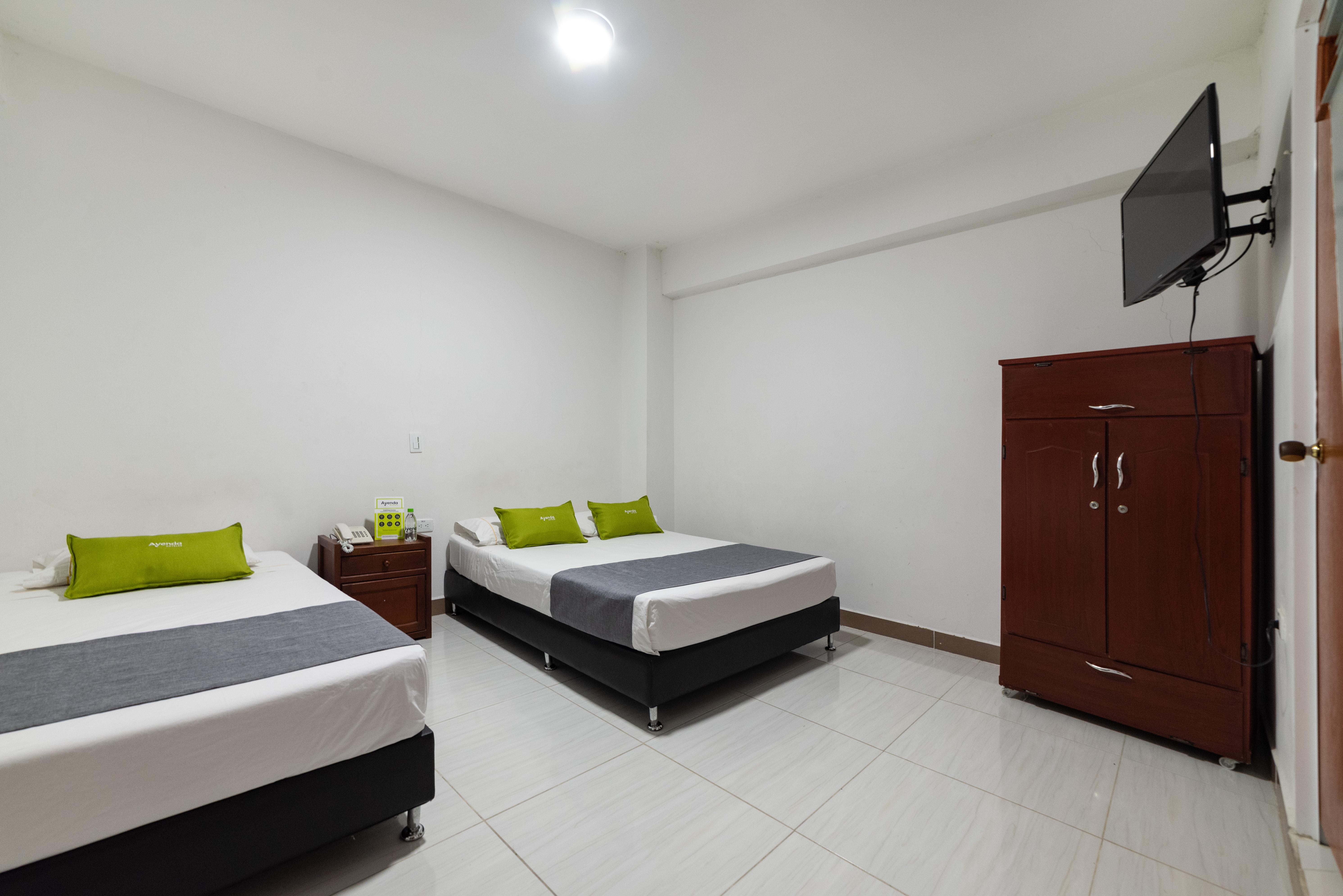 Ayenda 1234 Imperio 70 Hotel Medellin Exterior photo