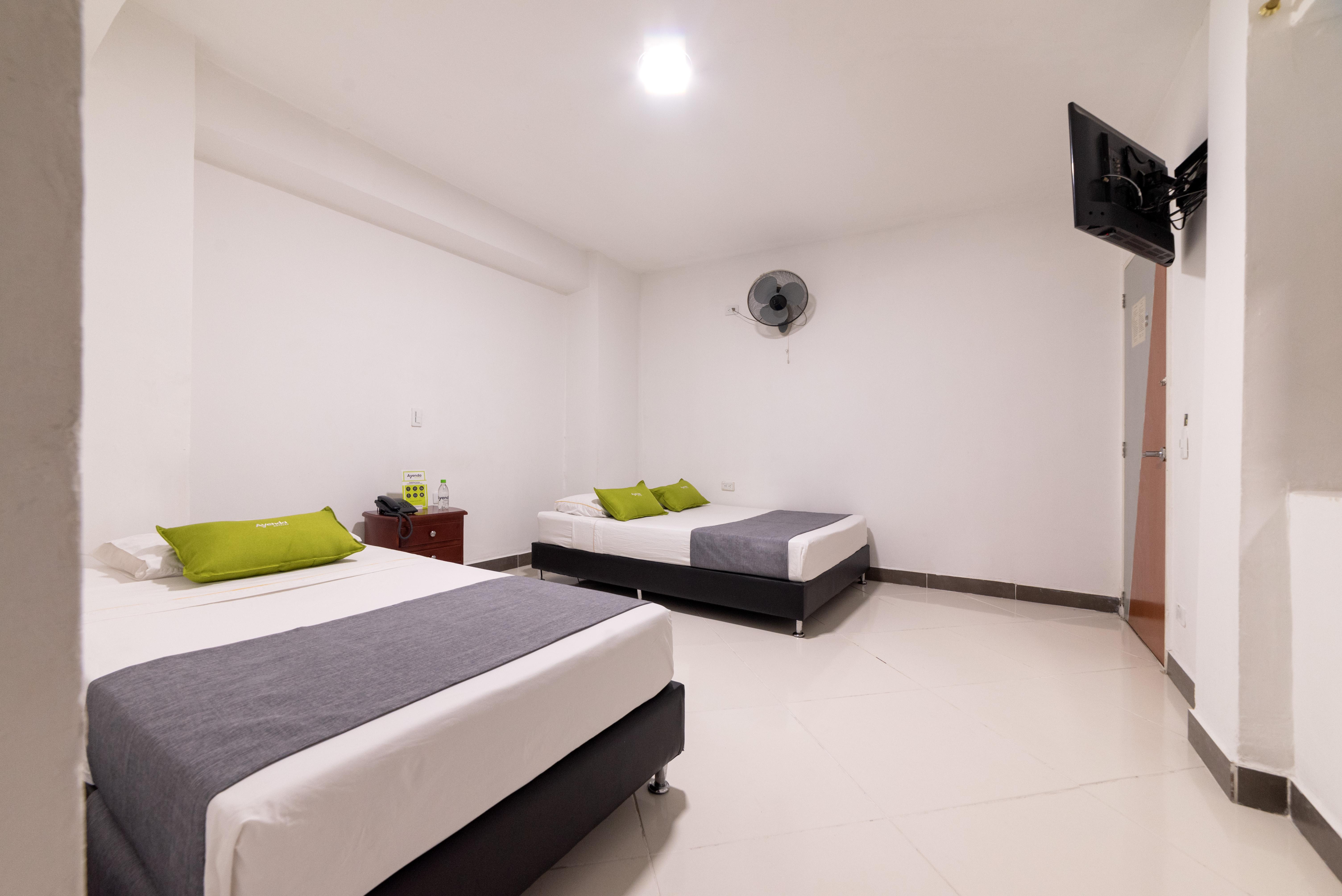 Ayenda 1234 Imperio 70 Hotel Medellin Exterior photo