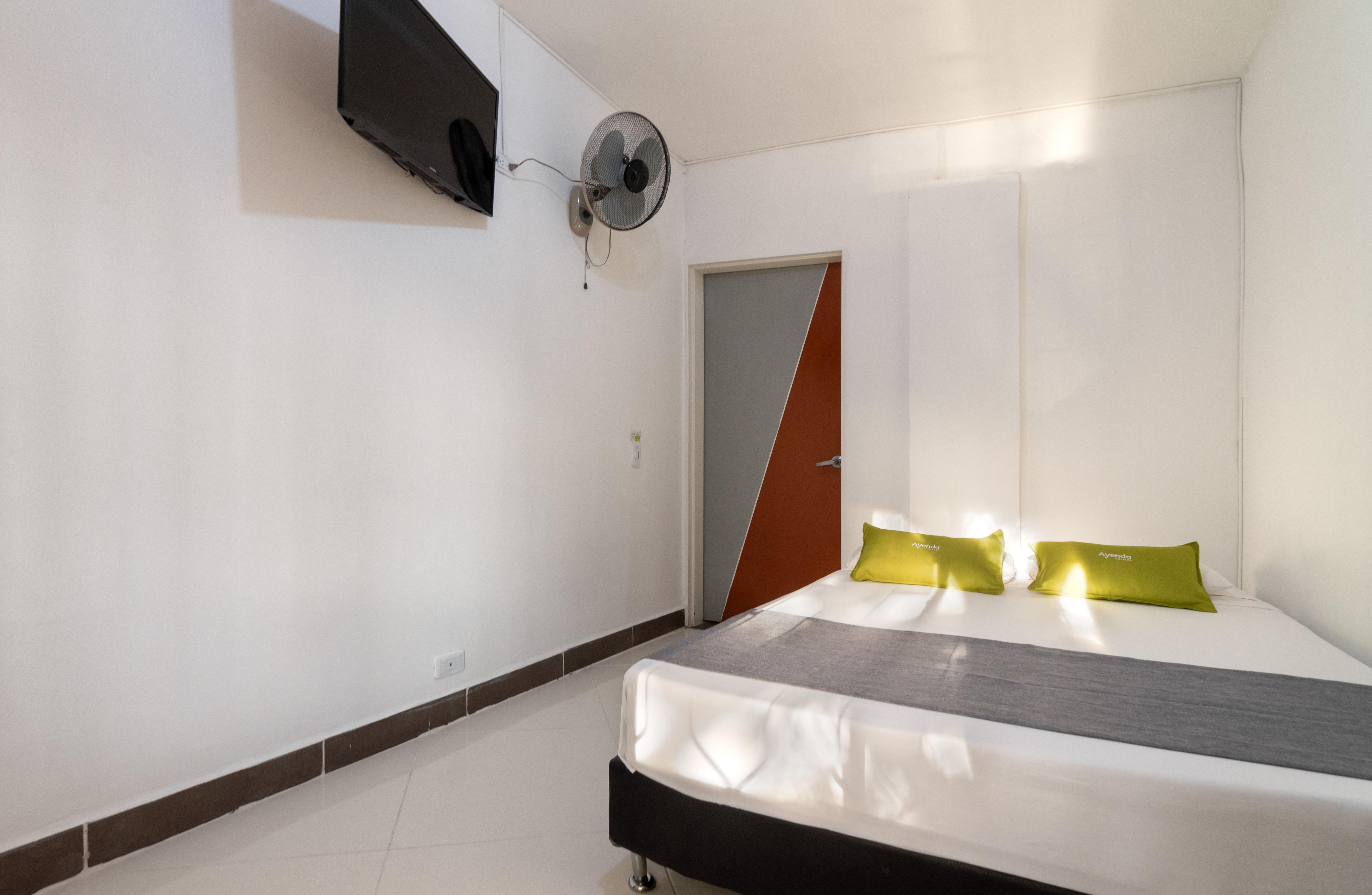Ayenda 1234 Imperio 70 Hotel Medellin Exterior photo