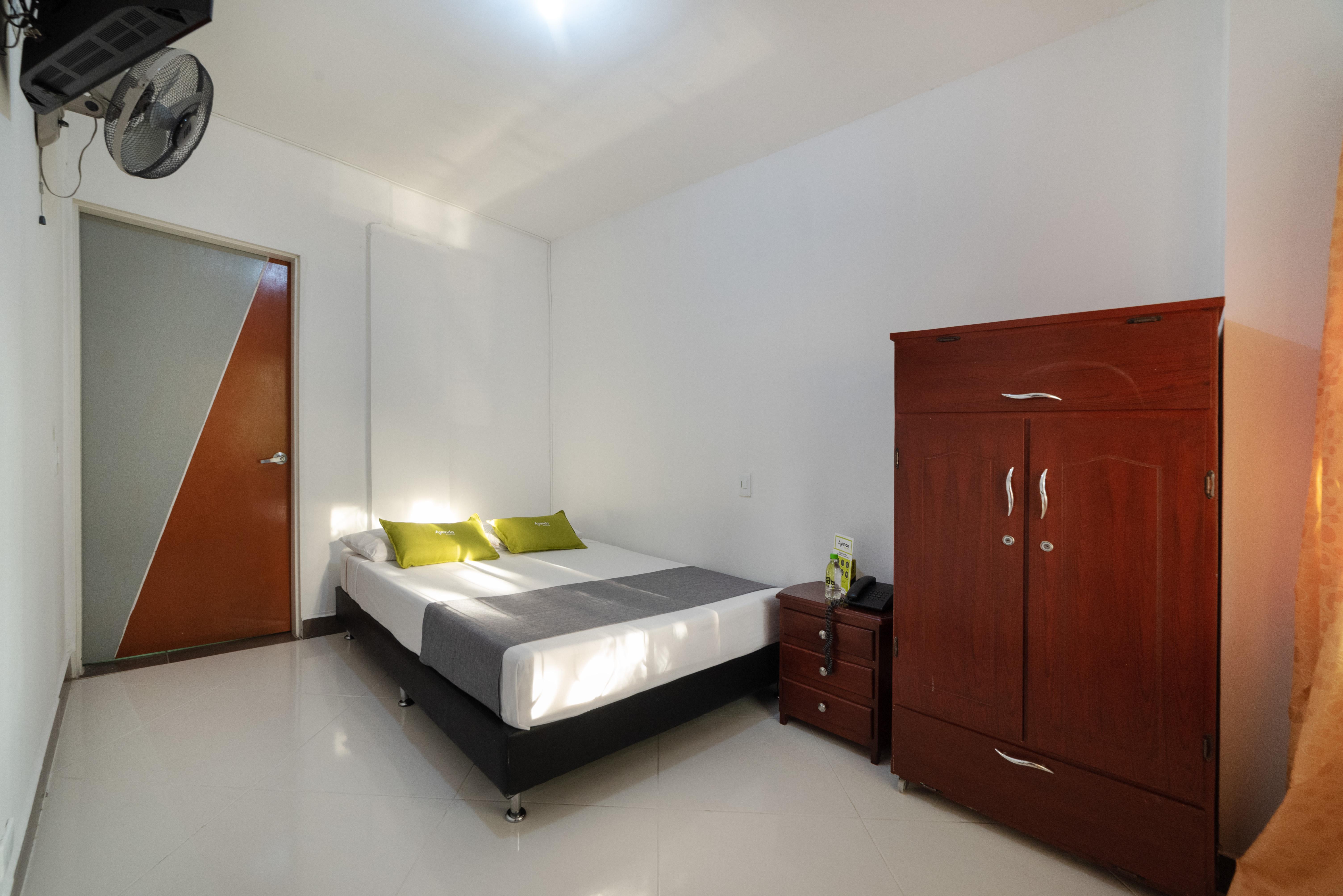 Ayenda 1234 Imperio 70 Hotel Medellin Exterior photo
